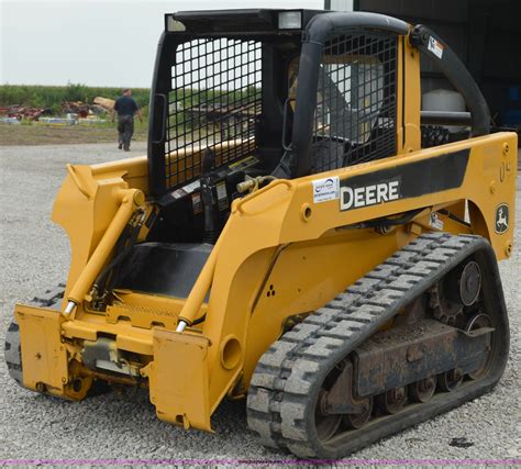 john deere 320 skid steer code f985|2007 jd 320 skid steer starts.